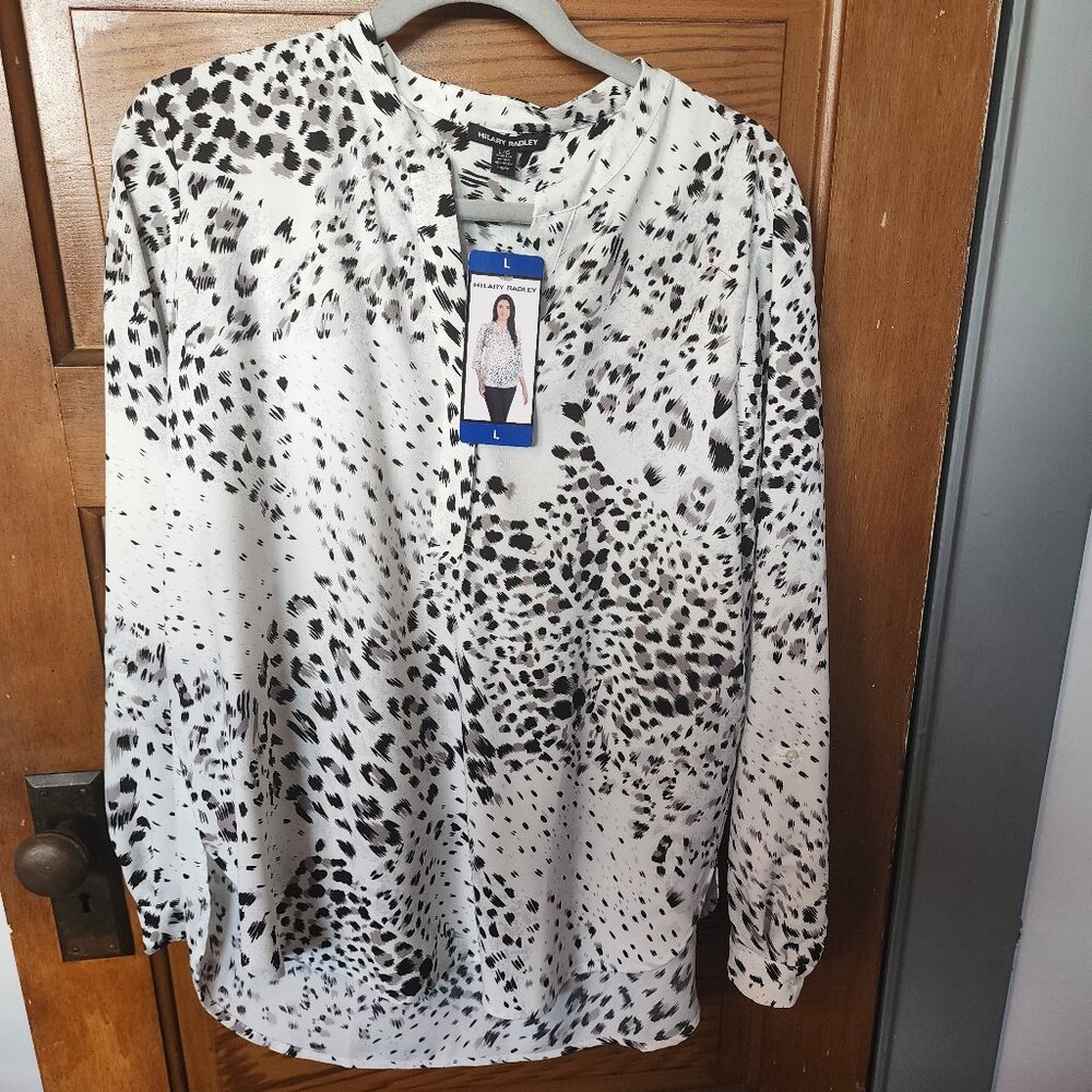 NWT Black/White/Grey Patterned Hilary Radley Blouse, size large